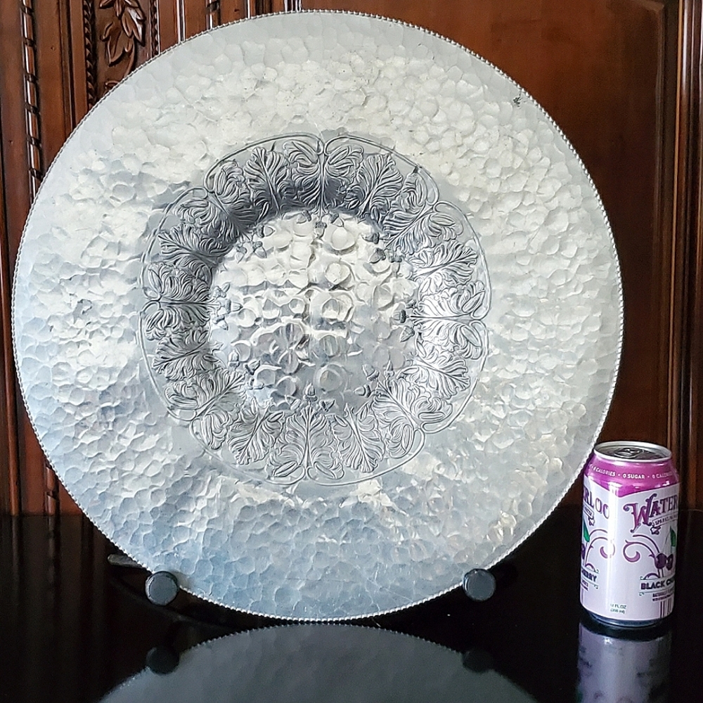 Vntg🌰17 1/4"" Hand Wrought Hammered Texture Acorn Tray #550 Continental